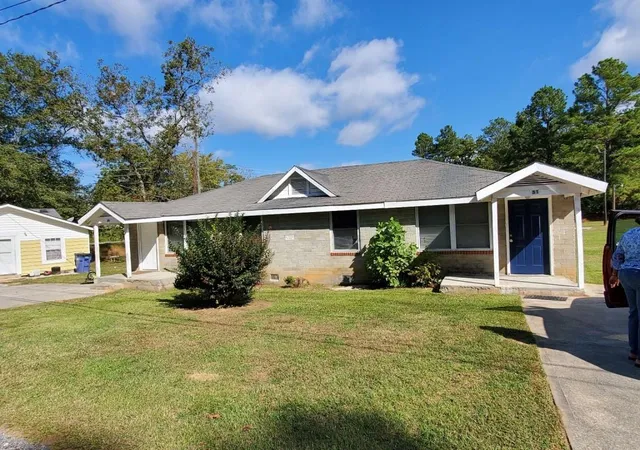 Photo 1 of Multi family home for sale at 31 Bray St, Warrenton, GA 30828 | MLS# 7851391 | Listing updated on 2026-10-28