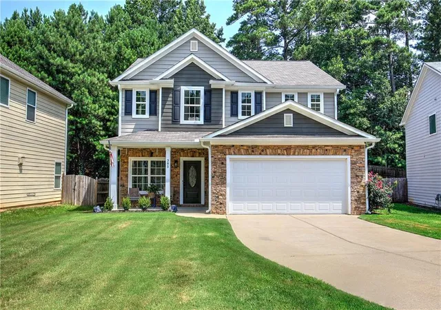Photo 1 of Sale Pending at 385 Parkmont Way, Dallas, GA 30132 | MLS# 7796850 | Listing updated on 2026-10-09