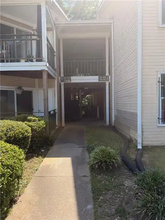 Listing Photo 1 - Condo for sale in 615 Ridge Creek Dr located at 615 Ridge Creek Dr, Clarkston, GA 30021 - Unit 615 Ridge Crk Dr