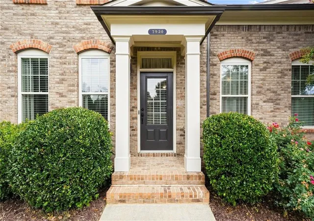 Photo 3 of Townhouse for sale at 7920 Pierpoint Ln, Alpharetta, GA 30005 | MLS# 7828959 | Listing updated on 2026-08-30