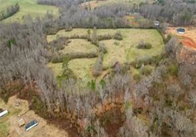 Photo 3 of Sale Pending at 14067 Cumming Hwy, Cumming, GA 30040 | MLS# 7716365 | Listing updated on 2026-08-25