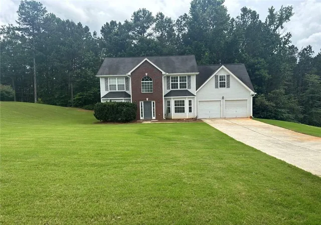 1st image of 1885 Winding Crossing Trl, Fairburn, GA 30213 | MLS# 7792994