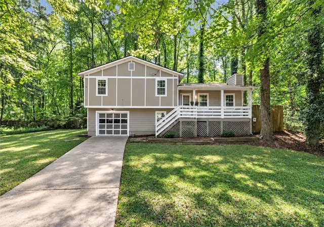 Single family home for sale at 1887 Merry Oak Ct SW, Marietta, GA 30008 | MLS# 7845818