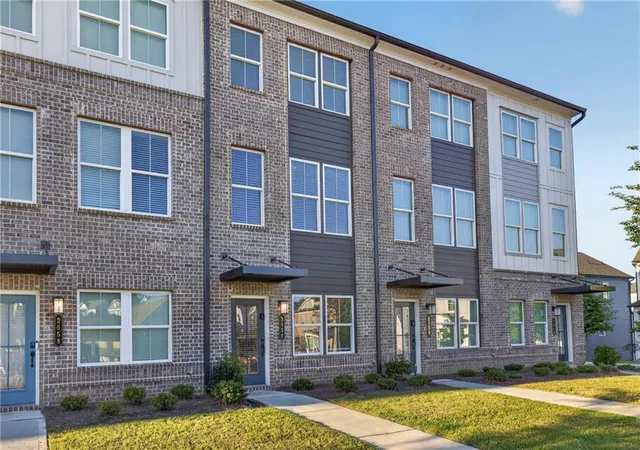 Photo 1 of Townhouse for sale at 2656 Brookview Ln, Atlanta, GA 30318 | MLS# 7825343 | Listing updated on 2026-09-13