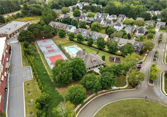 37th image of 405 Royal Crescent Ln E, Canton, GA 30115 | MLS# 7813028