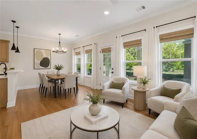 3rd image of 405 Royal Crescent Ln E, Canton, GA 30115 | MLS# 7813028
