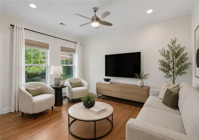 4th image of 405 Royal Crescent Ln E, Canton, GA 30115 | MLS# 7813028