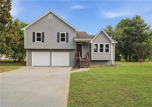 Homes for sale in Cartersville, GA | 15 Fairfield Ln Sw, Cartersville, GA 30120 | MLS# 7799089
