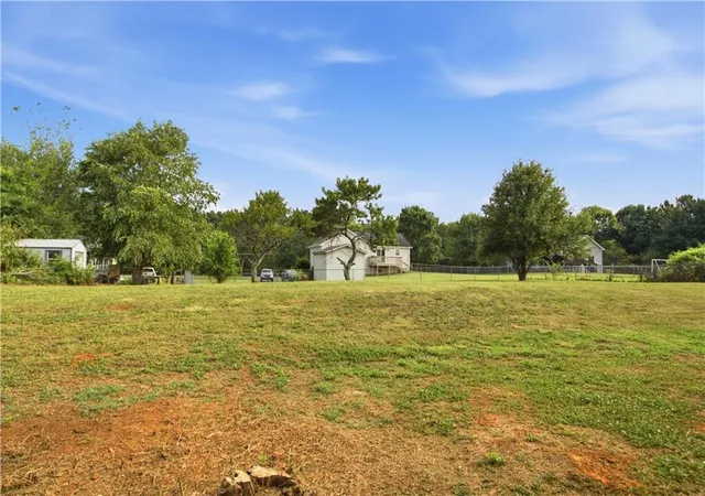 Homes for sale in Cartersville, GA | 15 Fairfield Ln Sw, Cartersville, GA 30120 | MLS# 7799089