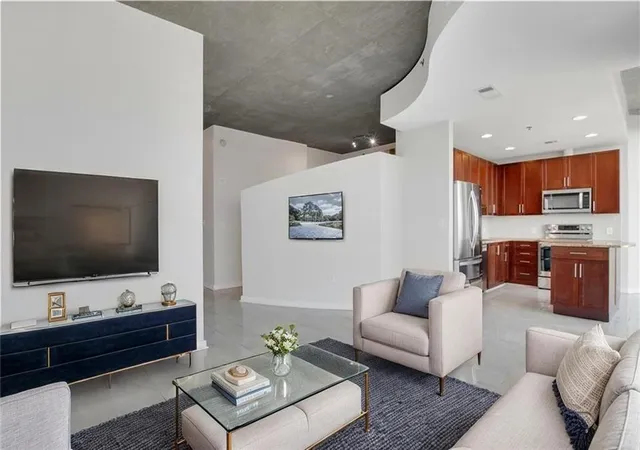 2nd image of 855 Peachtree St Ne #2812, Atlanta, GA 30308 | MLS# 7772367