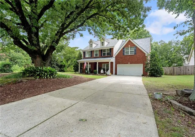 Photo 2 of Sale Pending at 824 Port W Dr, Auburn, GA 30011 | MLS# 7802480 | Listing updated on 2026-09-04
