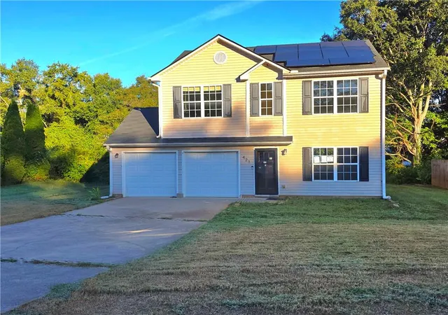 Photo 1 of Sale Pending at 421 Shenandoah Ct, Winder, GA 30680 | MLS# 7850505 | Listing updated on 2026-10-28