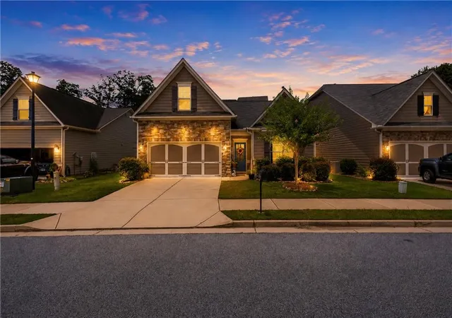 Homes for sale in Canton, GA | 253 Jefferson Ave, Canton, GA 30114 | MLS# 7797203