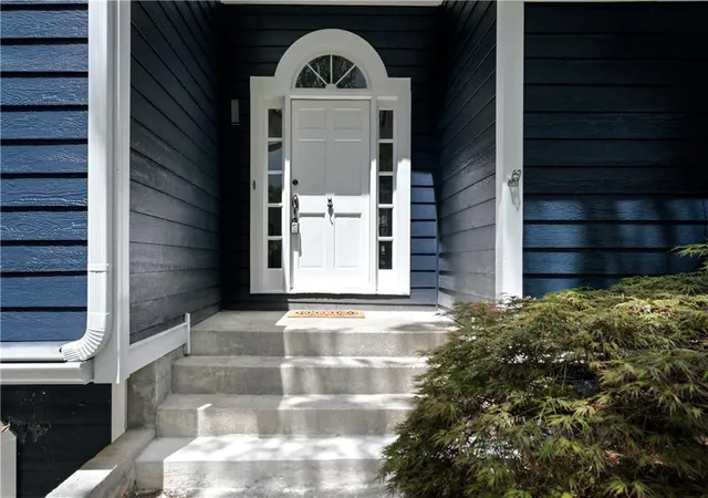 2nd image of 2526 Shiloh Court West Nw, Kennesaw, GA 30152 | MLS# 7810093