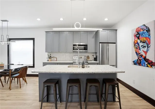 5th image of 1076 Center St Nw, Atlanta, GA 30318 | MLS# 7750602