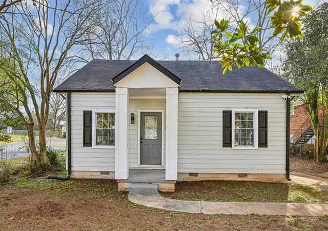 2nd image of 1504 Hardin Ave, Atlanta, GA 30337 | MLS# 7817027