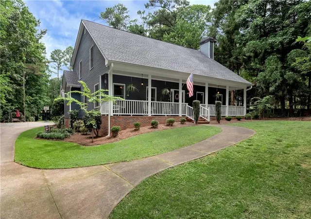 1st image of 1796 Suwanee Valley Rd, Lawrenceville, GA 30043 | MLS# 7790014