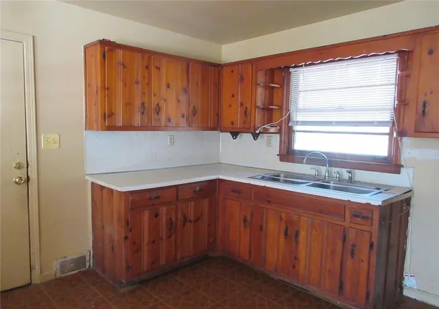 5th image of 1964 Pinedale Pl, Decatur, GA 30032 | MLS# 7718836