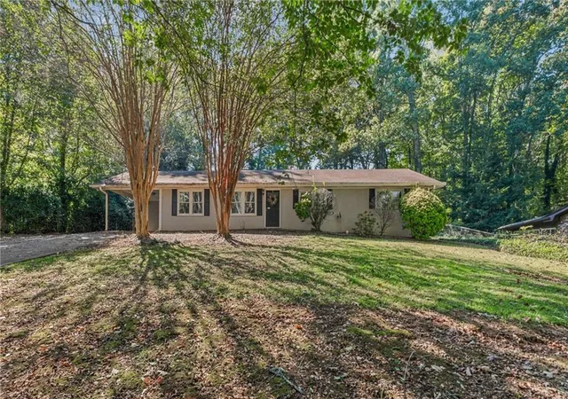 Photo 1 of Sale Pending at 1533 Wildwood Dr, Acworth, GA 30102 | MLS# 7855493 | Listing updated on 2026-10-26
