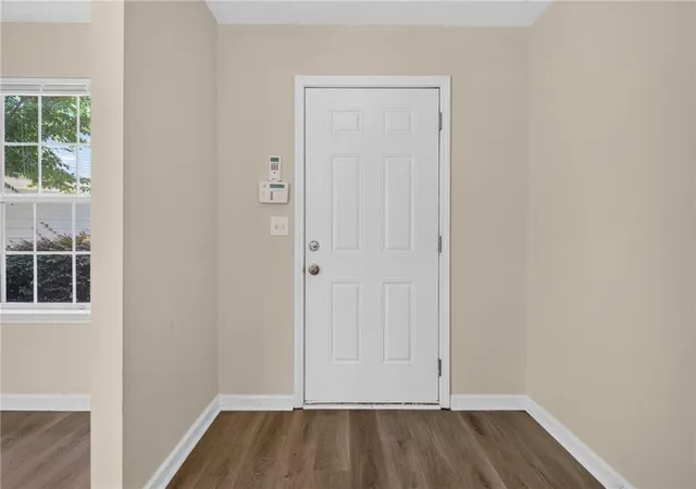 Photo 3 of Single family home for sale at 9426 Lakeview Rd, Union City, GA 30291 | MLS# 7816035 | Listing updated on 2026-09-15
