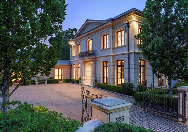 3rd image of 225 W Paces Ferry Rd Nw, Atlanta, GA 30305 | MLS# 7753157