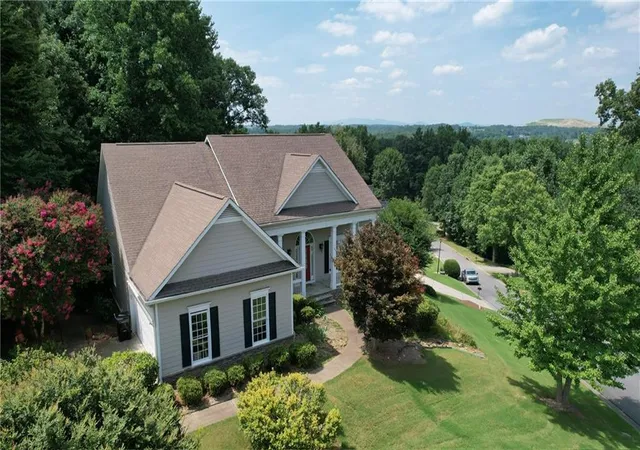 4th image of 9235 Waterside Dr, Ball Ground, GA 30107 | MLS# 7814226