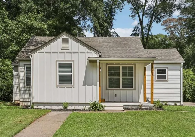 Photo 1 of Single family home for sale at 2242 Jernigan Dr, Atlanta, GA 30315 | MLS# 7787433 | Listing updated on 2026-08-29