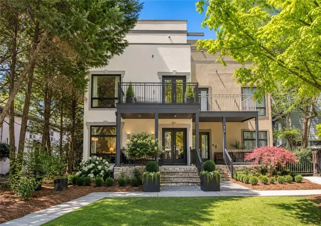 Photo 1 of Townhouse for sale at 866 Monroe Dr Ne, Atlanta, GA 30308 | MLS# 7849877 | Listing updated on 2026-10-08