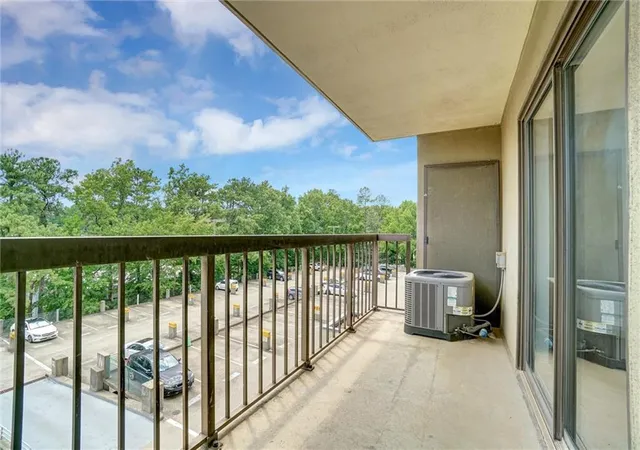4th image of 795 Hammond Dr #407, Atlanta, GA 30328 | MLS# 7773747