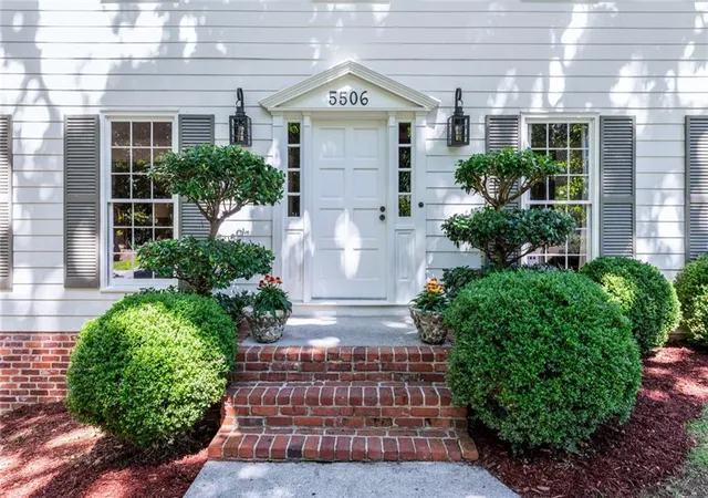 Photo 2 of Single family home for sale at 5506 Whitewood Ct, Dunwoody, GA 30338 | MLS# 7822517 | Listing updated on 2026-09-12