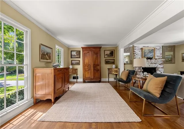 Photo 4 of Single family home for sale at 5506 Whitewood Ct, Dunwoody, GA 30338 | MLS# 7822517 | Listing updated on 2026-09-12