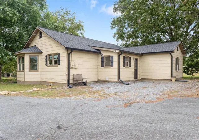 Homes for sale in Rockmart, GA | 1038 Stringer Rd, Rockmart, GA 30153 | MLS# 7780584
