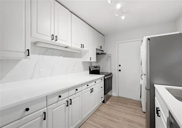 2nd image of 1111 Clairemont Ave #B6, Decatur, GA 30030 | MLS# 7802666