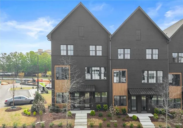 Homes for sale in Alpharetta, GA | 636 Soul Aly #108, Alpharetta, GA 30009 | MLS# 7793242
