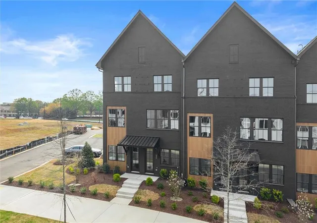 Homes for sale in Alpharetta, GA | 636 Soul Aly #108, Alpharetta, GA 30009 | MLS# 7793242