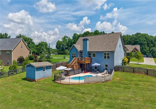 3rd image of 1010 Gold Finch Dr, Jefferson, GA 30549 | MLS# 7779707