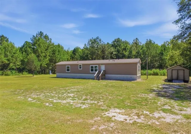 Photo 1 of Sale Pending at 2720 John Wells Rd, Hinesville, GA 31313 | MLS# 7789200 | Listing updated on 2026-10-28