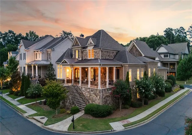 2nd image of 5193 Creek Walk Cir, Peachtree Corners, GA 30092 | MLS# 7798754