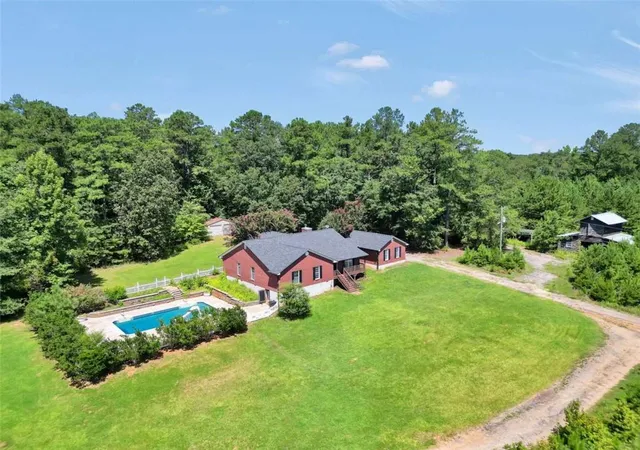 Photo 1 of Sale Pending at 390 Burg Rd, Locust Grove, GA 30248 | MLS# 7819798 | Listing updated on 2026-10-29