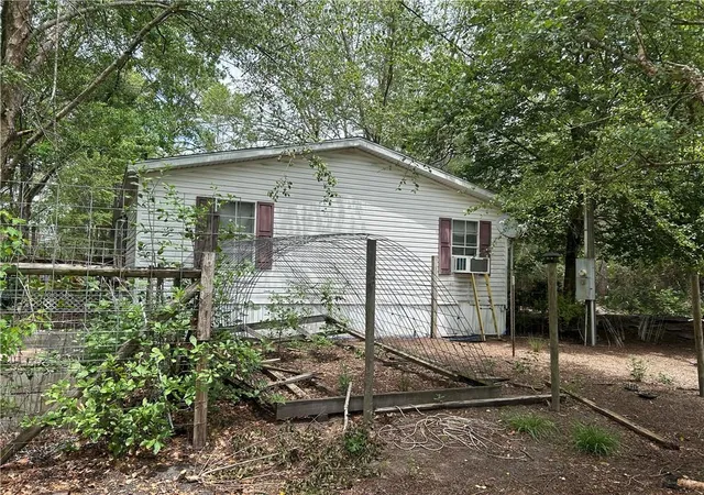 Homes for sale in Hortense, GA | 114 Jones Rd, Hortense, GA 31543 | MLS# 7774504