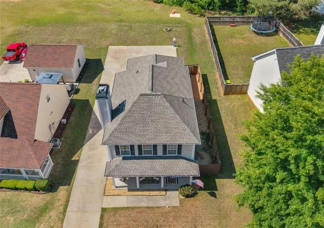 Homes for sale in Grantville, GA | 165 Brasch Park Dr, Grantville, GA 30220 | MLS# 7779410