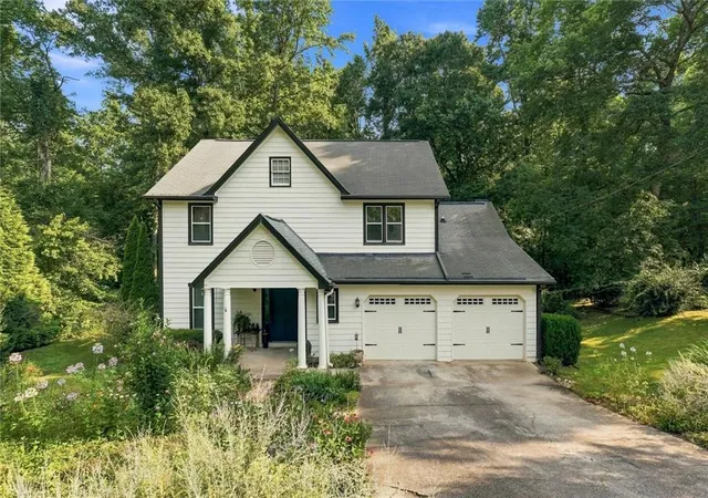 Photo 3 of Sale Pending at 1518 Olde Ml Tr, Woodstock, GA 30188 | MLS# 7812718 | Listing updated on 2026-08-26