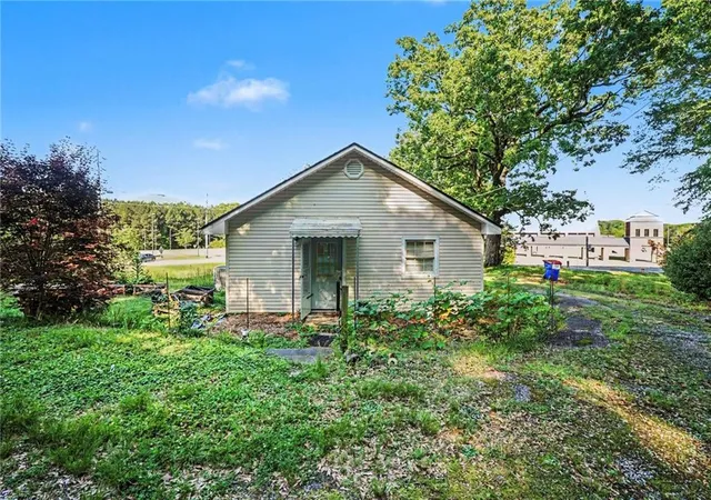 Homes for sale in Toccoa, GA | 1288 Rose Ln, Toccoa, GA 30577 | MLS# 7766843