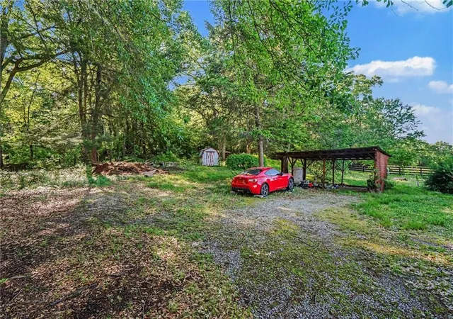Homes for sale in Toccoa, GA | 1288 Rose Ln, Toccoa, GA 30577 | MLS# 7766843