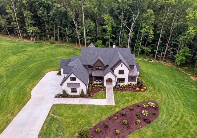 Photo 2 of Single family home for sale at 616 Hoke Okelly Ml Rd, Loganville, GA 30052 | MLS# 7821876 | Listing updated on 2026-08-15