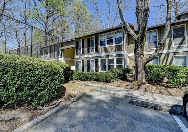 2nd image of 5159 Roswell Rd #7, Sandy Springs, GA 30342 | MLS# 7645870