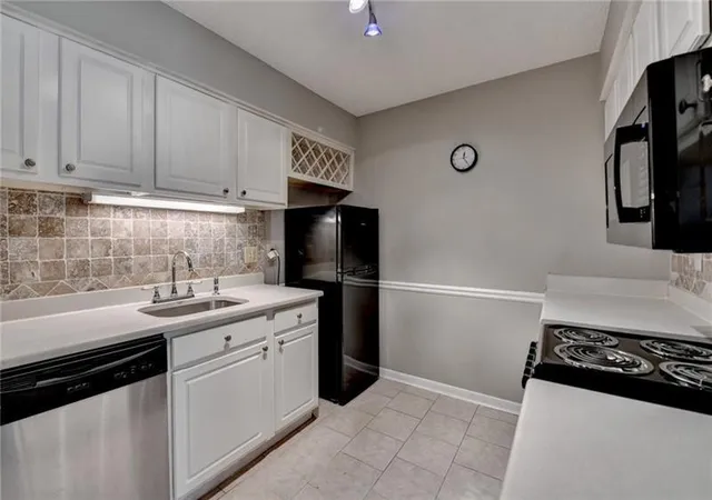 5th image of 5159 Roswell Rd, Sandy Springs, GA 30342