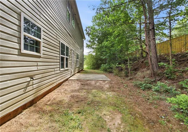 Photo 4 of Single family home for sale at 3105 Anneewakee Fls Pkwy, Douglasville, GA 30135 | MLS# 7766782 | Listing updated on 2026-10-22