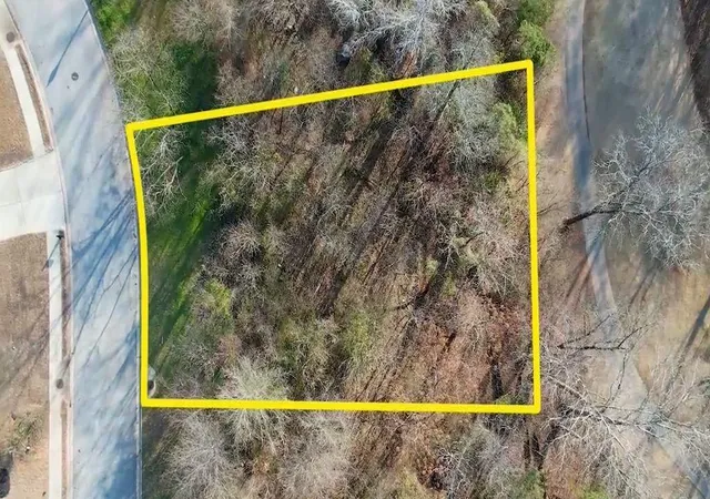 2nd image of 9135 Golfview Ln, Covington, GA 30014 | MLS# 7722738