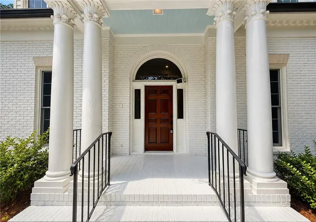Photo 2 of Single family home for sale at 1330 W Wesley Rd Nw, Atlanta, GA 30327 | MLS# 7818983 | Listing updated on 2026-08-23